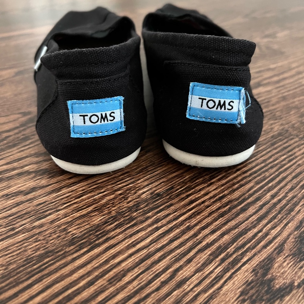 Toms Womens Shoes size 9.5, color: black